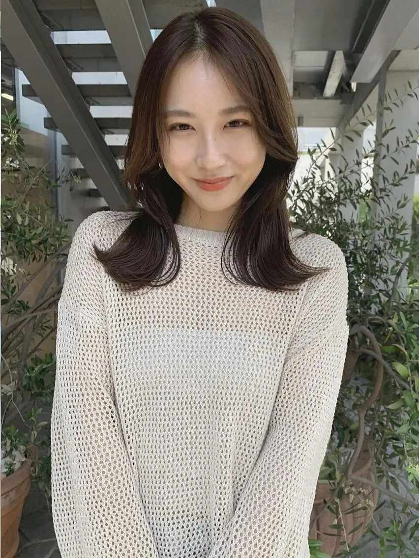 セミロング カラー 透明感カラー🪡🤍 nanao🤍🪡のヘアスタイル