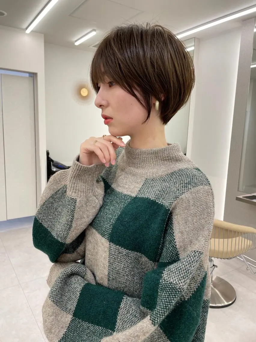 ショート カラー ショートボブ ショートレイヤー ハンサムショート 丸みショート ボブ カット ヘアカラー トリートメント 木原良 (キハラ リョウ)のヘアスタイル