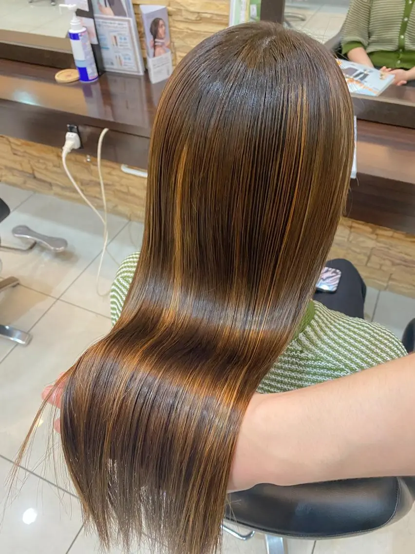 ロング カット 縮毛矯正 トリートメント 福岡縮毛矯正✨️ ストレート 向井和輝のヘアスタイル