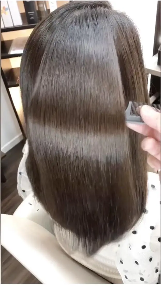 セミロング 髪質改善 トリートメント 縮毛矯正 トリートメント 美髪育成salon 髪質改善 FORMAのヘアスタイル