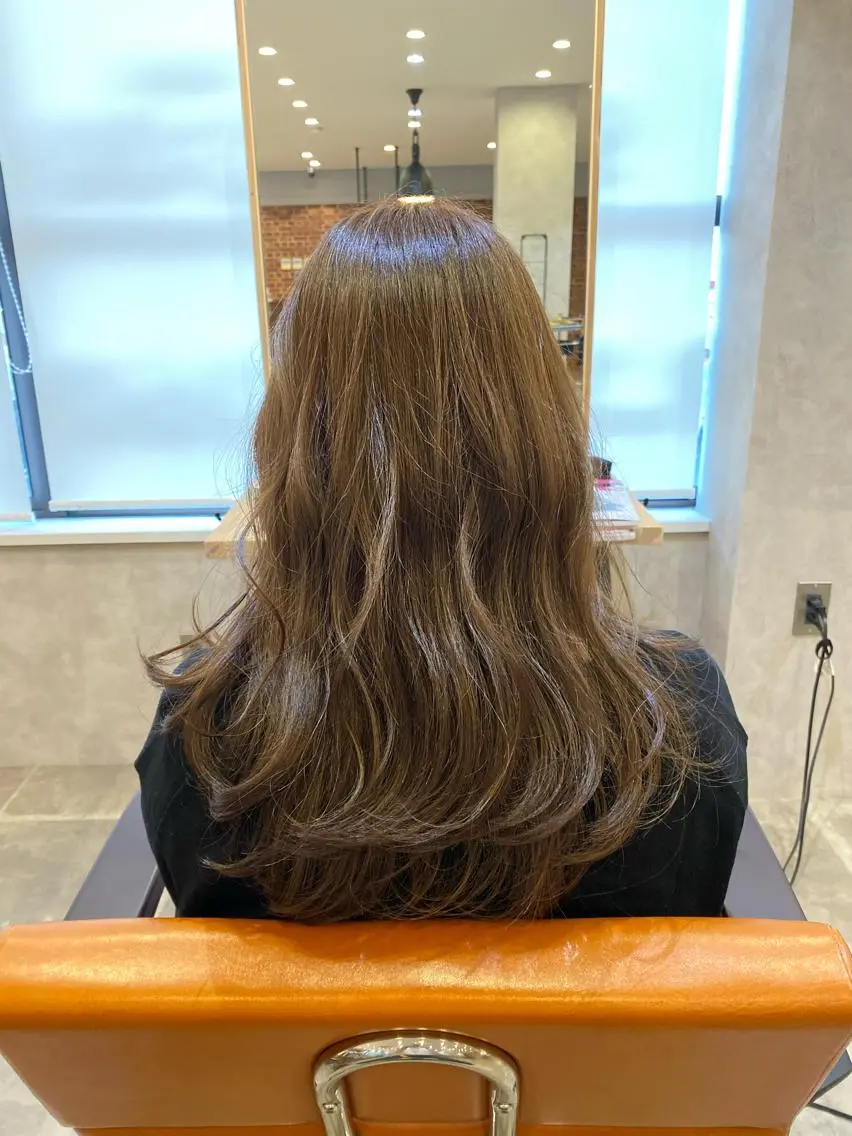 ロング ロング カット ヘアカラー トリートメント KAITOH ATSUSHIのヘアスタイル
