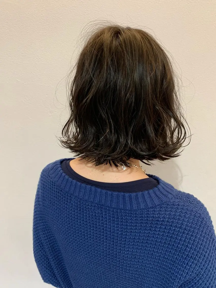 ミディアム アッシュ アッシュグレー mu ku.のヘアスタイル