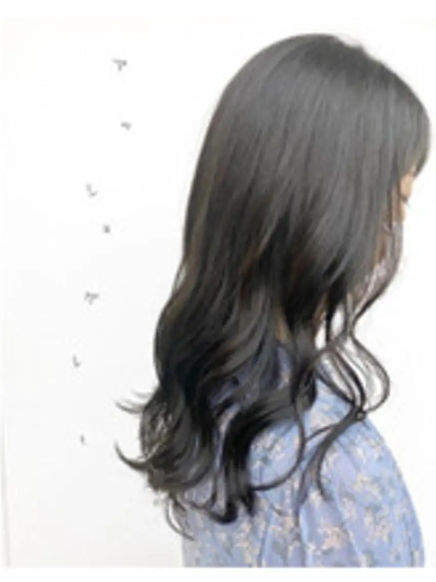 ミディアム カラー パーマ ヘアアレンジ ミディアムパーマ アディクシーカラー ブリーチ ケアカラー 透明感カラー カット ヘアカラー トリートメント ヘアケア特化型サロン newi 梅田のヘアスタイル