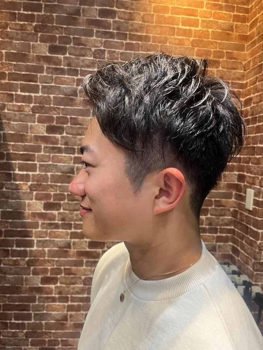 ショート カラー パーマ ヘアアレンジ メンズ キッズ ネイル マツエク・マツパ アイブロウ メンズブリーチ メンズハイライト メンズインナーカラー メンズ韓国風 ブリーチ 久木原 ゆりのヘアスタイル
