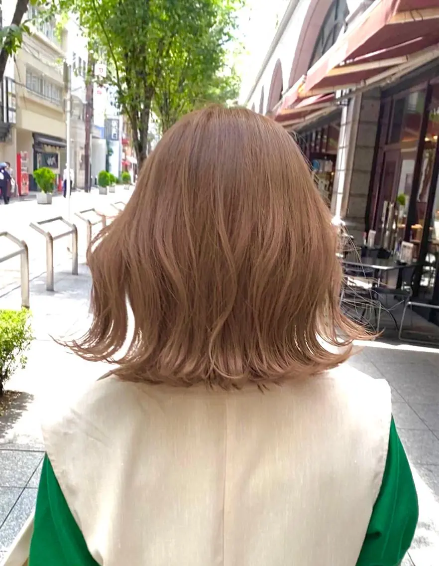 ミディアム カラー アディクシーカラー ベージュカラー ハイトーンカラー イルミナカラー ボブ 🌿レイヤー/ブリー チ/🌿‬JINのヘアスタイル