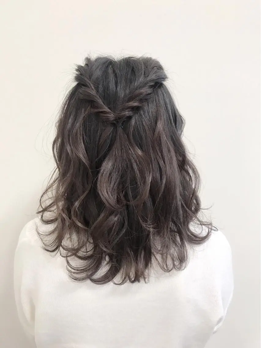 セミロング ヘアアレンジ ヘアセット 沢田 瞳のヘアスタイル