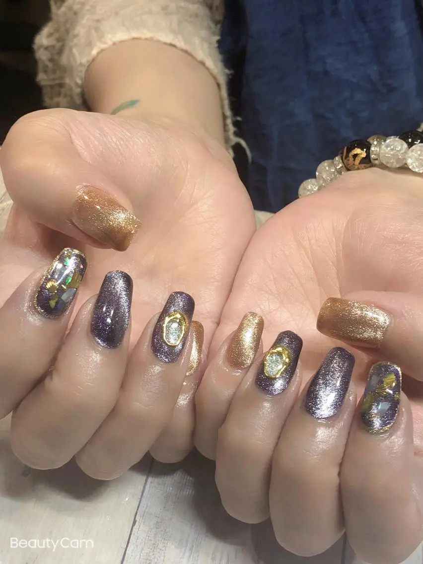ネイル マグネットネイル ✨アン ミユ✨のネイルデザイン