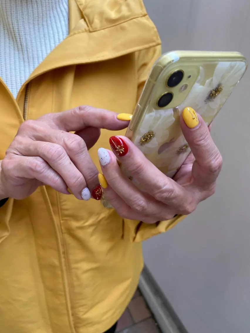 ネイル 黄色 nailsalon ∞ ﾐｶﾅﾙ ∞のネイルデザイン
