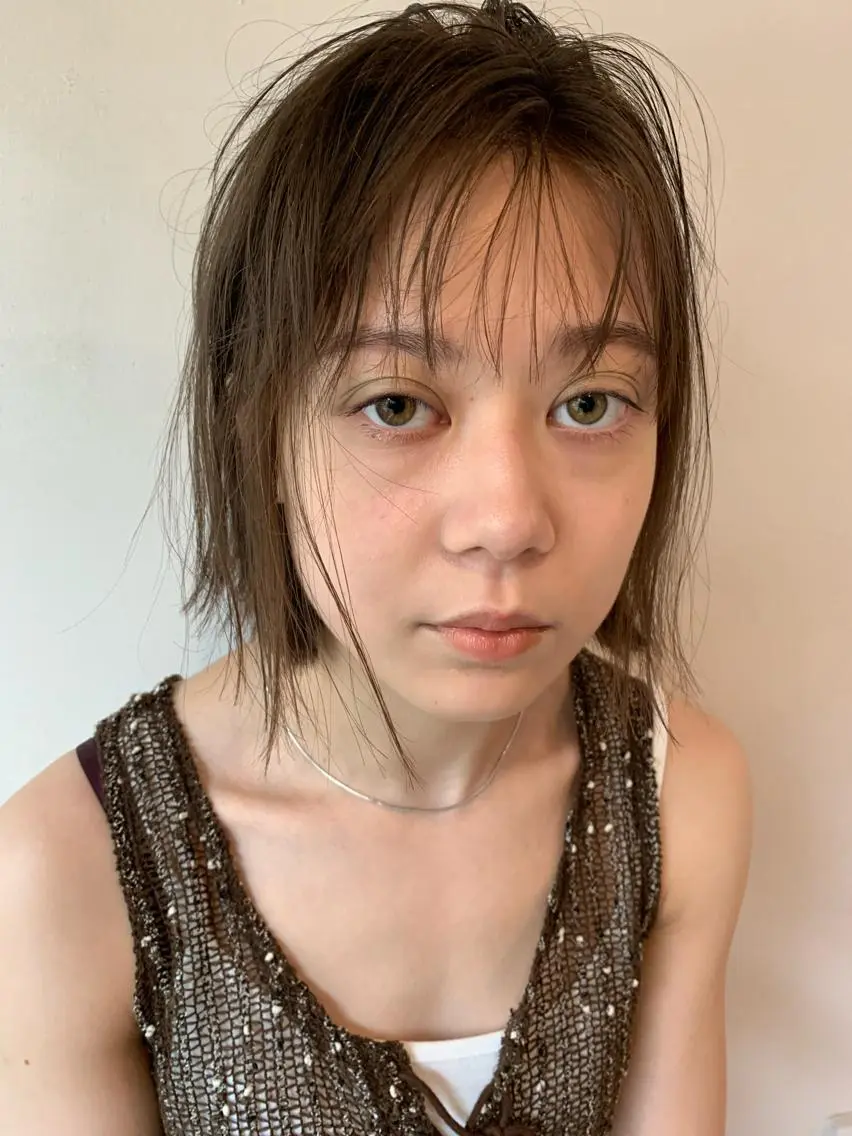 ショート カラー ベージュカラー オリーブベージュ ボブ 🧸メンズカット 🧸conatsuのヘアスタイル