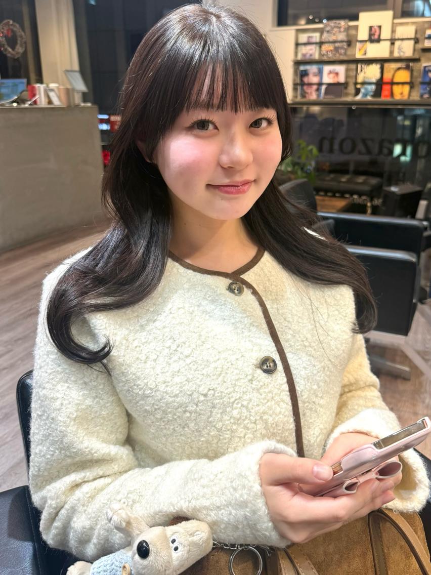 ロング カラー 南 優衣のヘアスタイル