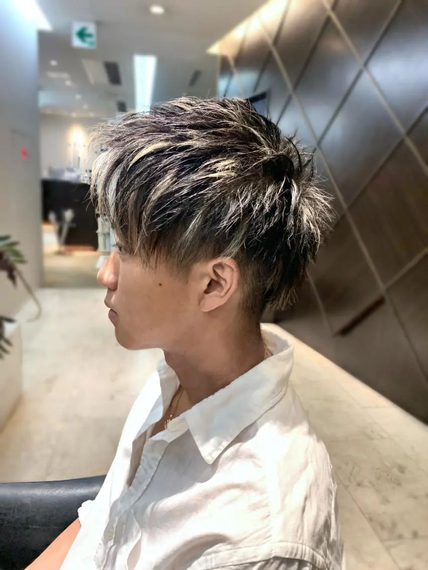 カラー メンズ メンズハイライト メンズメッシュ アッシュ デザインカラー ハイライトカラー カット ヘアカラー トリートメント メンズ専門　井藤 雅也のヘアスタイル