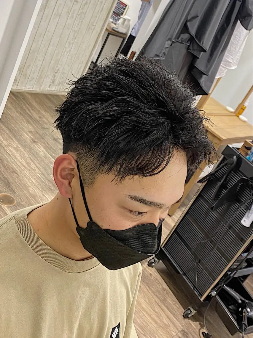 ショート パーマ メンズ 原田 涼矢のヘアスタイル