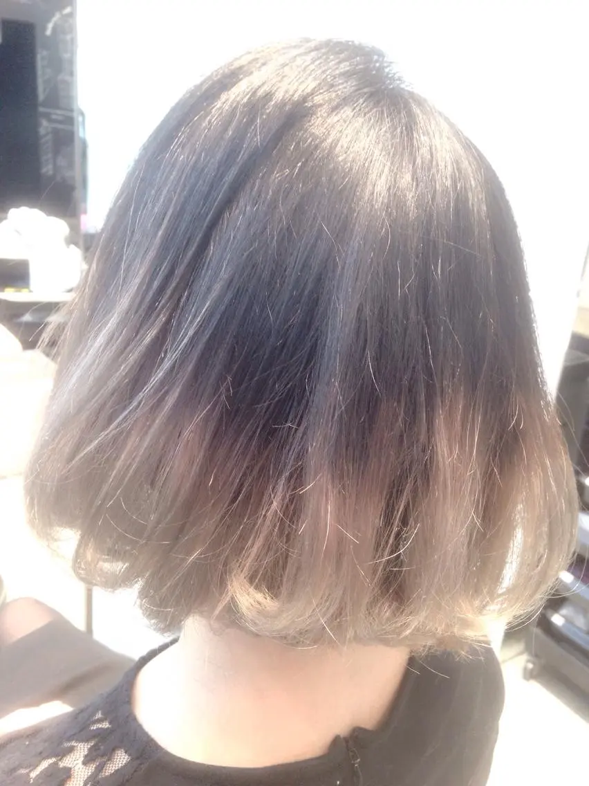 ショート カラー グラデーションカラー ボブ Re:ta Hair 飯田淳平のヘアスタイル
