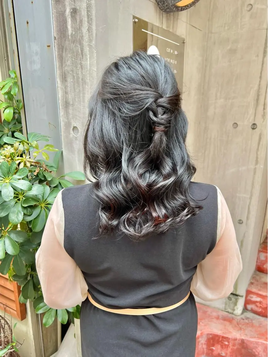 ミディアム カラー ヘアアレンジ ハーフアップ 「sumi」 AMIのヘアスタイル