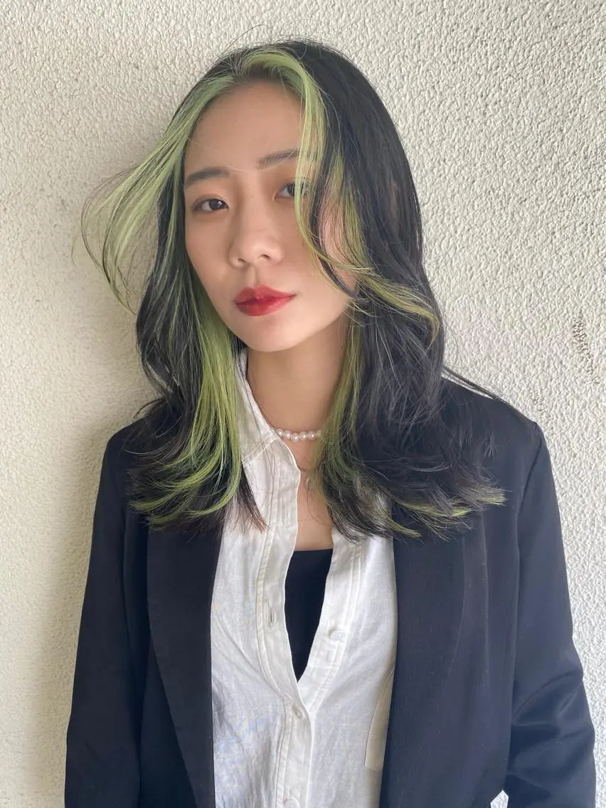ミディアム カラー Pia ツボイ ケイタのヘアスタイル