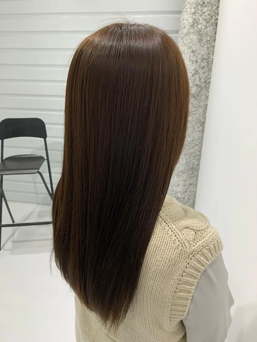 ロング カラー ヘアカラー TAKUMI .のヘアスタイル