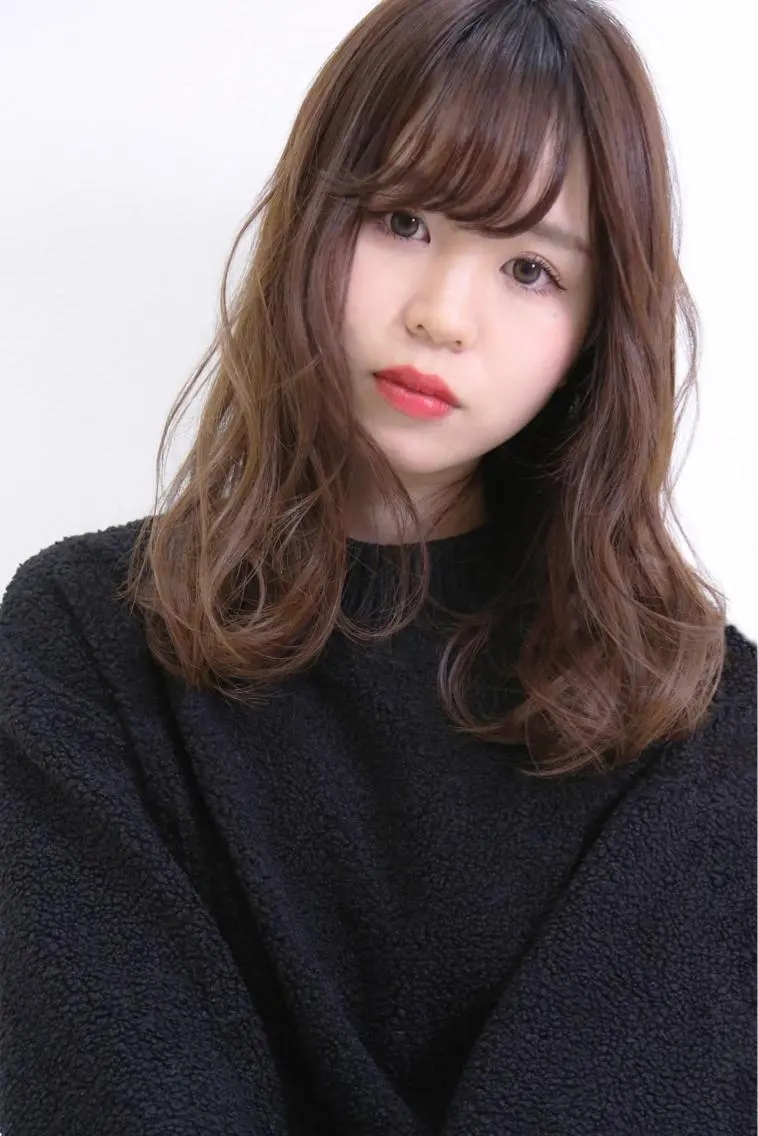 セミロング YOKOI SHINJIのヘアスタイル