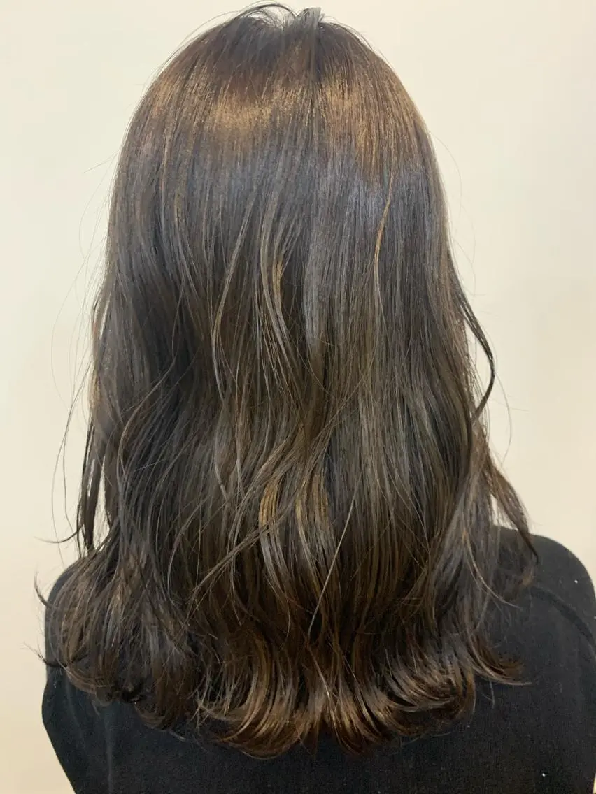 セミロング カラー アッシュ カット ヘアカラー FLAGS YAMATOのヘアスタイル