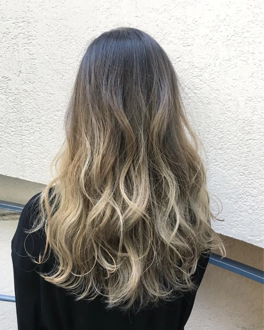 ロング カラー グラデーションカラー 外国人風カラー 酸性縮毛矯正のプロ 杉山玲介のヘアスタイル