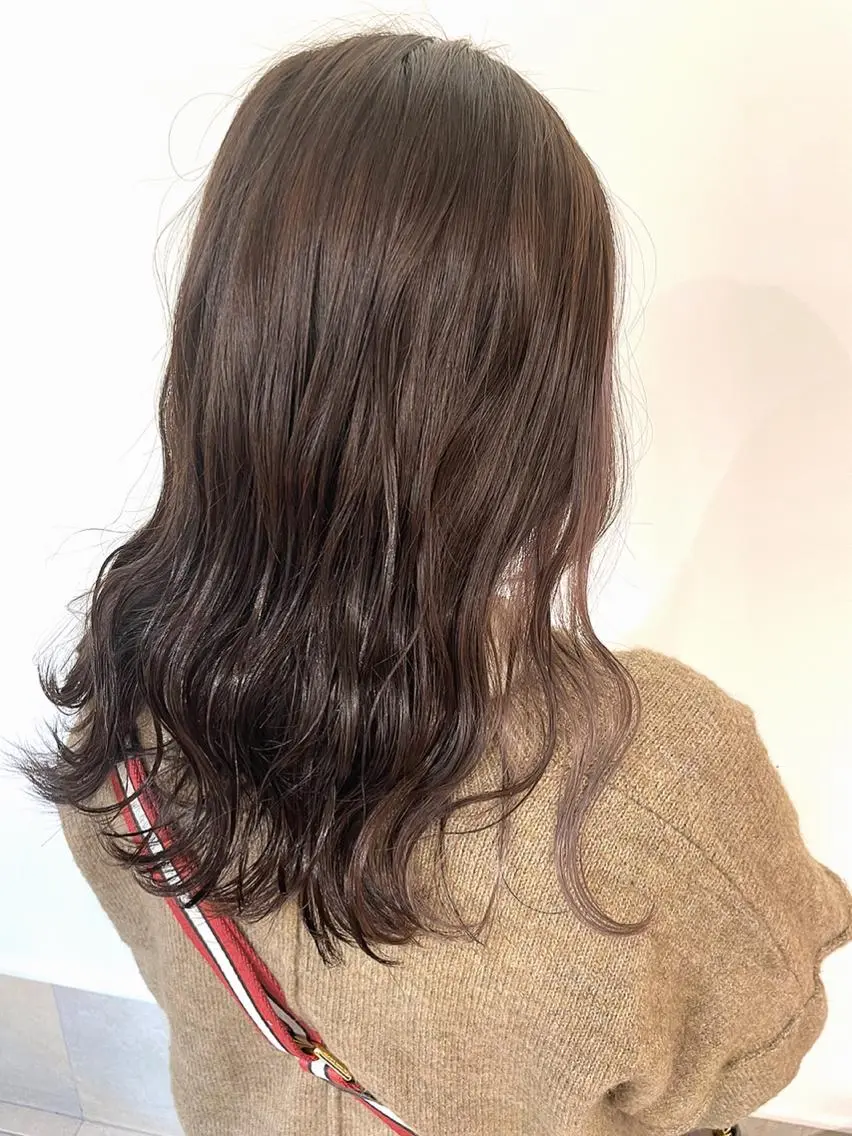 セミロング カラー ヘアカラー 佐藤 梨里花 ❤︎のヘアスタイル