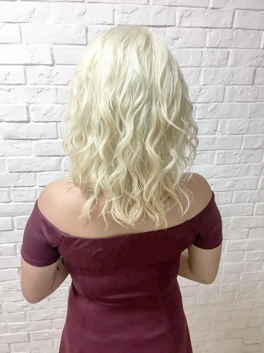 ミディアム カラー ブロンド ホワイトブロンド ヘアカラー トリートメント エクステリピート率 No.1 菊池　悠介のヘアスタイル