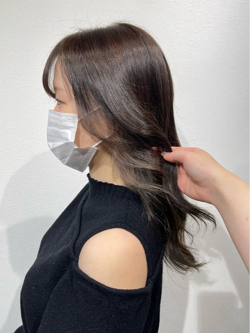 カラー イヤリングカラー 表参道ソルエテラ🎀 𝐒𝐇𝐔𝐑𝐈のヘアスタイル
