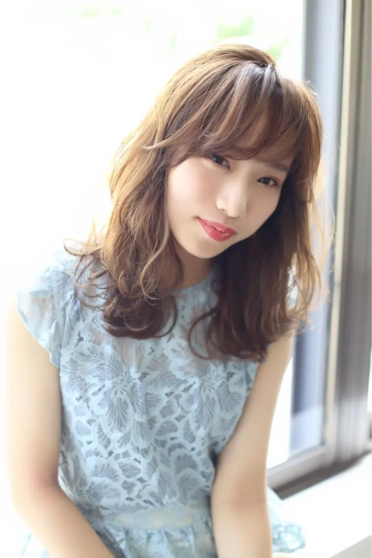 セミロング カラー ヘアアレンジ 顔周りカット 小顔カット 酸性縮毛矯正のプロ 杉山玲介のヘアスタイル