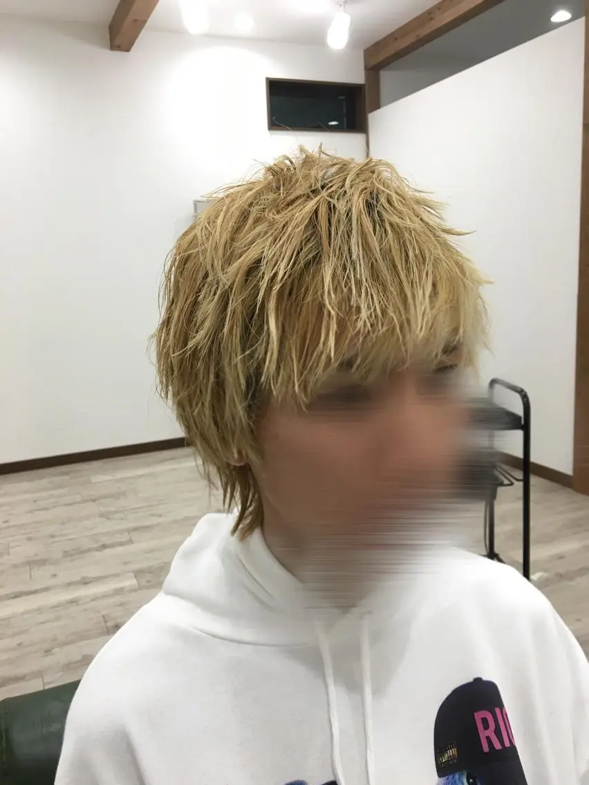 ショート メンズ マッシュウルフ マッシュ メンズウルフカット ウルフカット 長塚 翔也のヘアスタイル