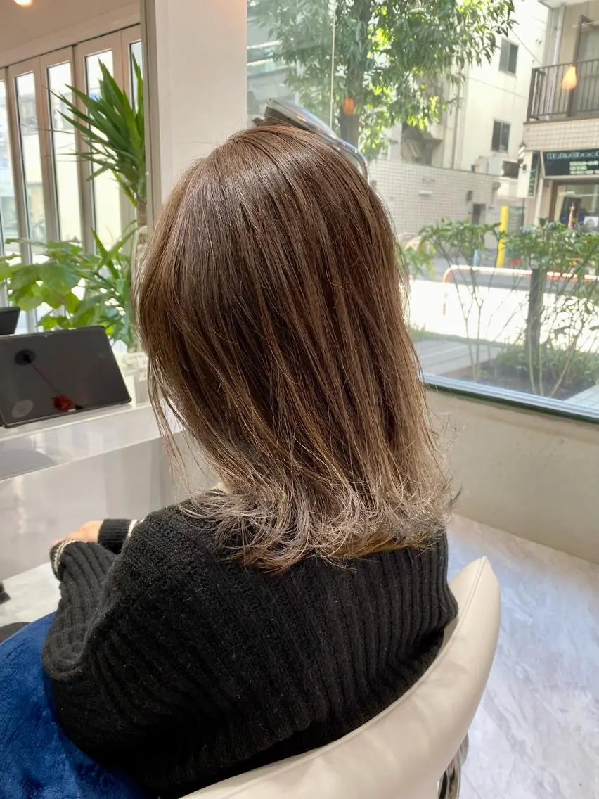 セミロング カラー グレージュ Riganuts王子 Hayato✂︎のヘアスタイル