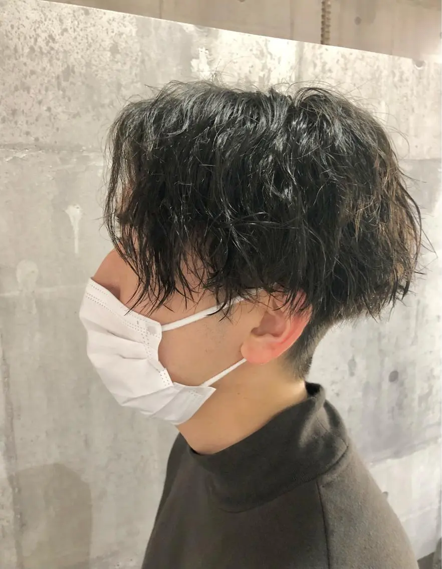 パーマ メンズ 興津/韓国レイヤー ダブルカラー美髪縮毛のヘアスタイル