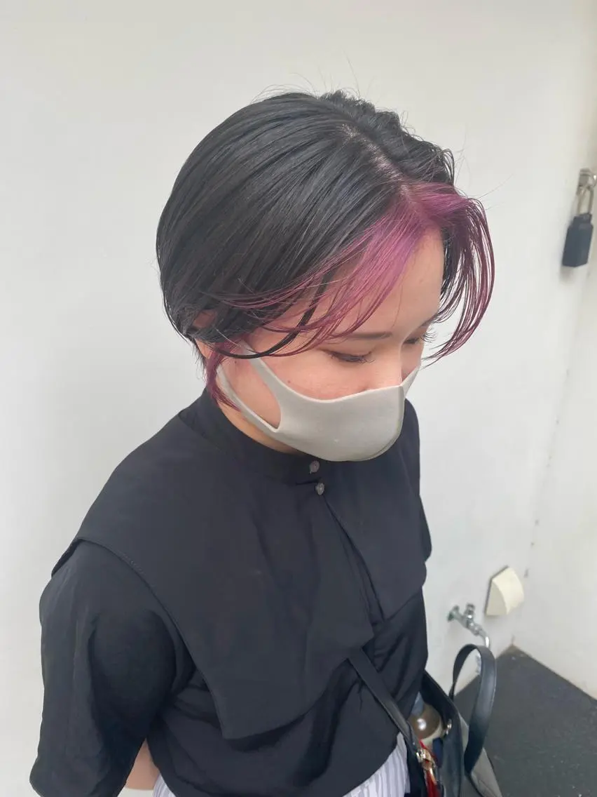 ショート カラー ミストバング ブリーチ  フェイスフレーミング ピンクカラー tonari 梅田、中崎町のヘアスタイル