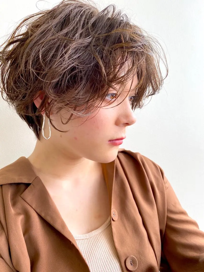 ショート カラー レイヤー/似合わせ TAKUYAのヘアスタイル