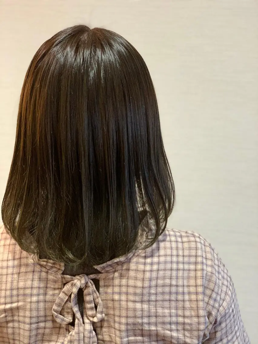 ミディアム カラー 蓮見友里 PiSTA／portのヘアスタイル