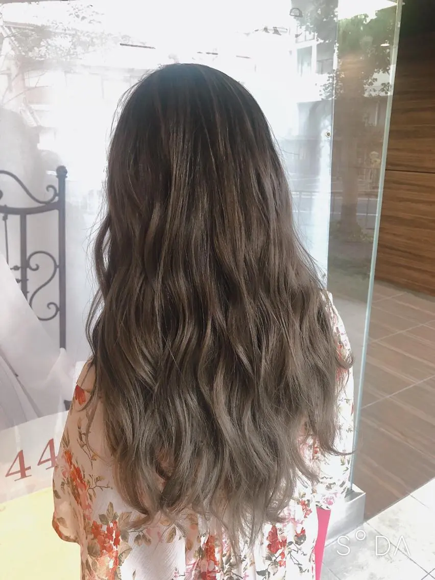 ロング カラー ✨レイヤーお任せ✨ 林有里子のヘアスタイル