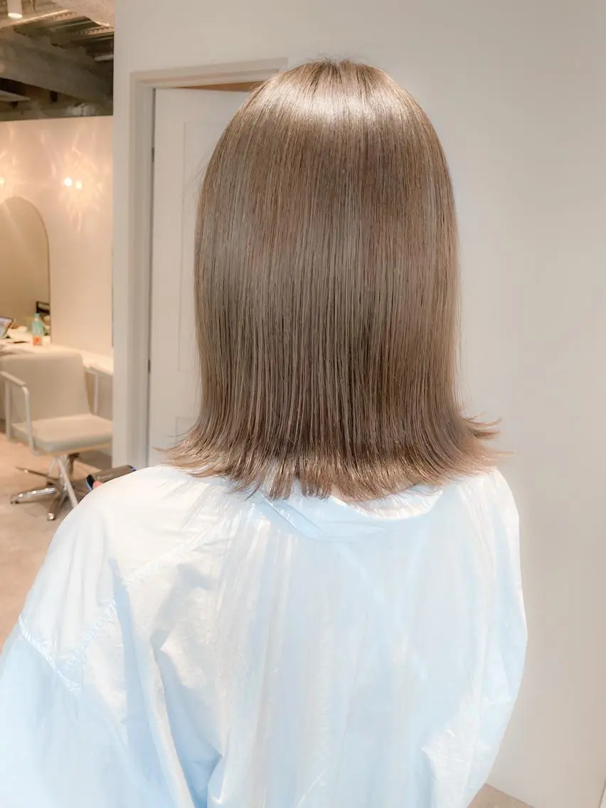 ショート カラー ヘアカラー トリートメント ✨ブリーチなし透明感 池袋 水野のヘアスタイル