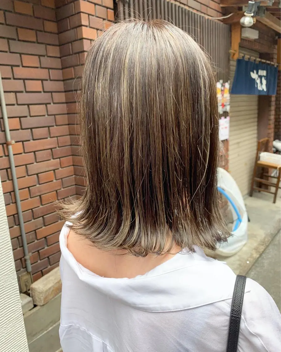 ショート カラー レイヤーカット 西村あきやのヘアスタイル