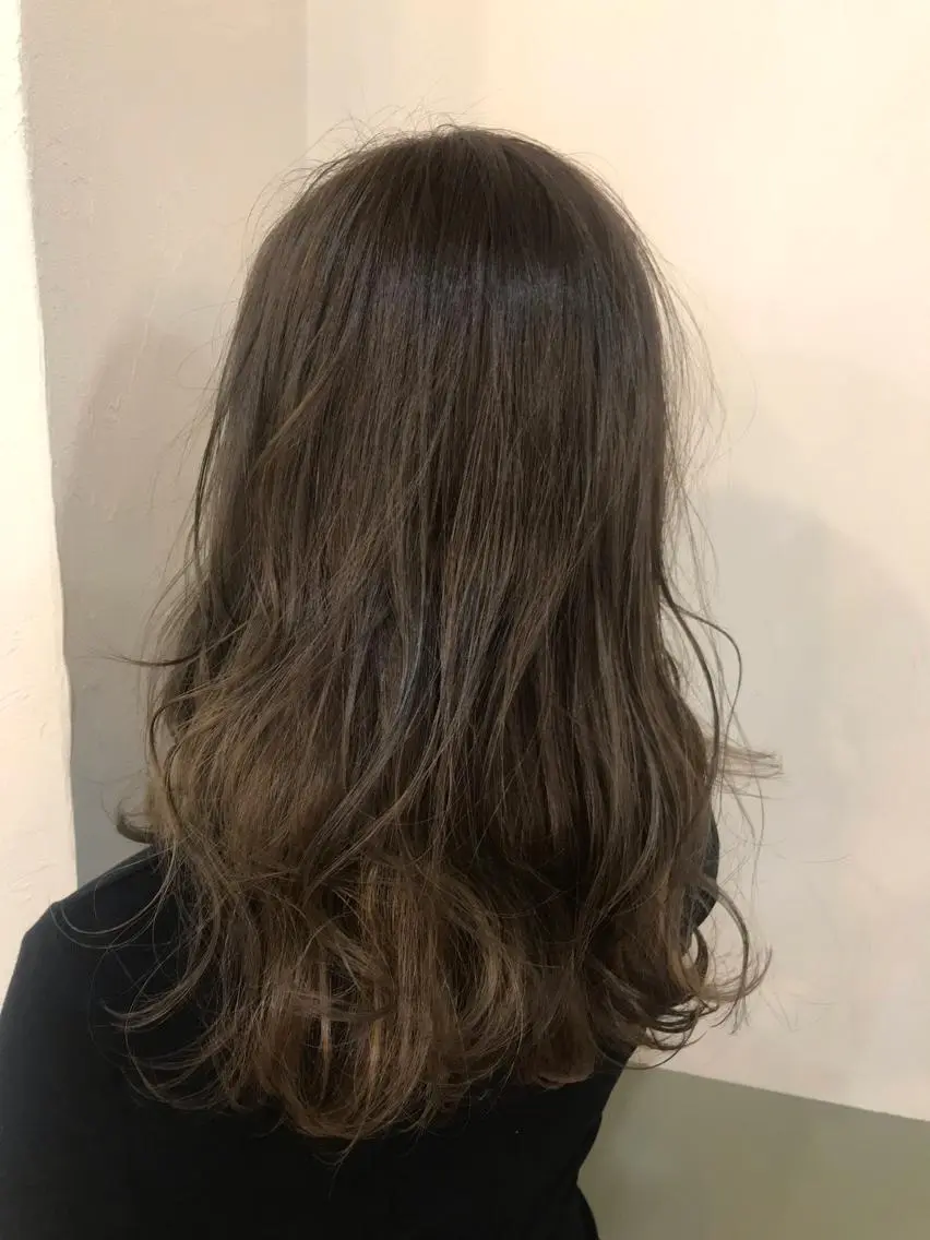 セミロング カラー ヘアアレンジ Rayt hair レイトヘアーのヘアスタイル