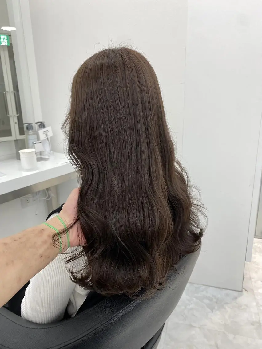 カラー ロング ウルフカットマスター みつきのヘアスタイル