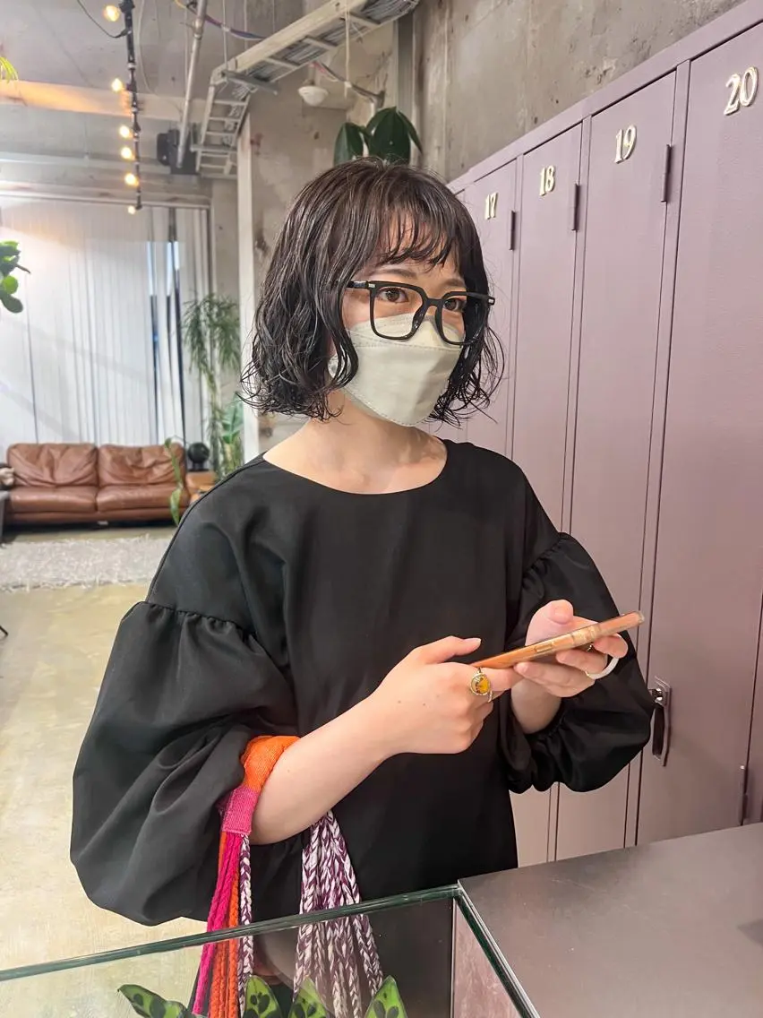 ミディアム パーマ ミディアムパーマ ニュアンスパーマ カット パーマ 水野 雪 /パーマ/暖色カラーのヘアスタイル