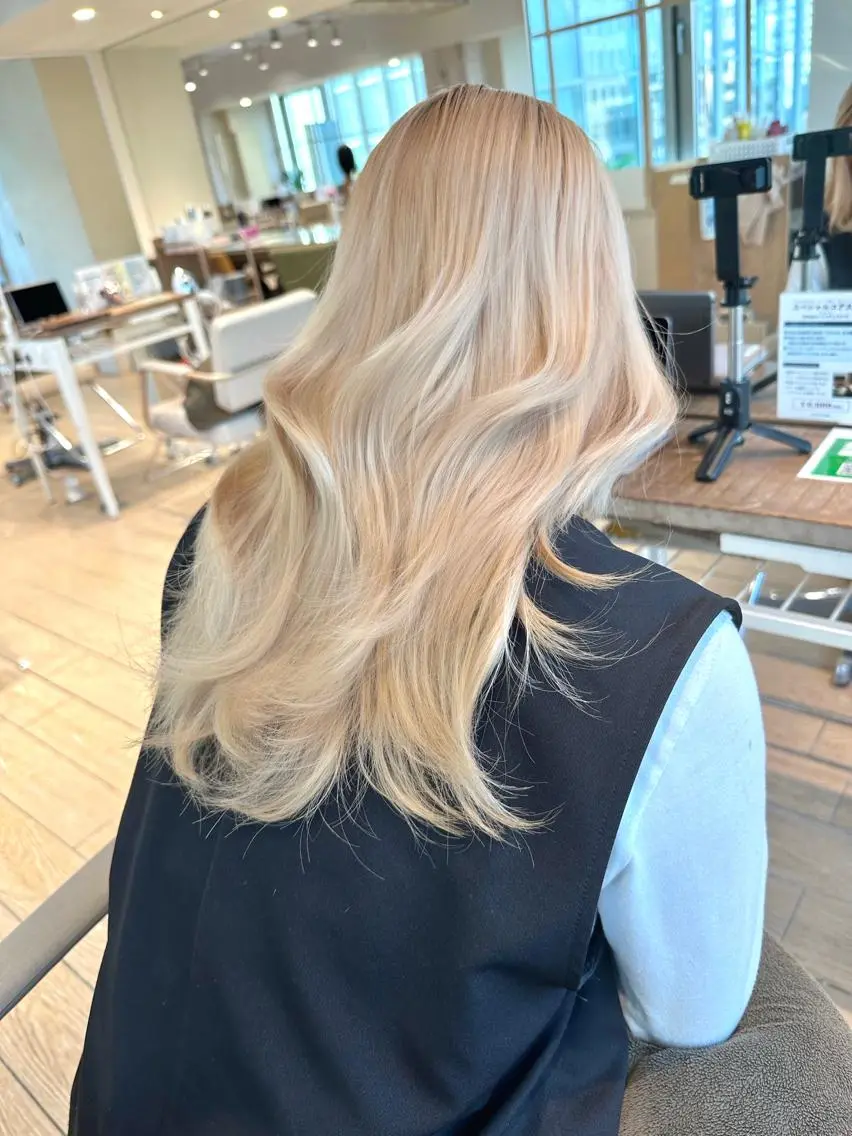 ロング くびれヘア 韓国風ヘア 小顔カット カット トリートメント 市原 大翼のヘアスタイル