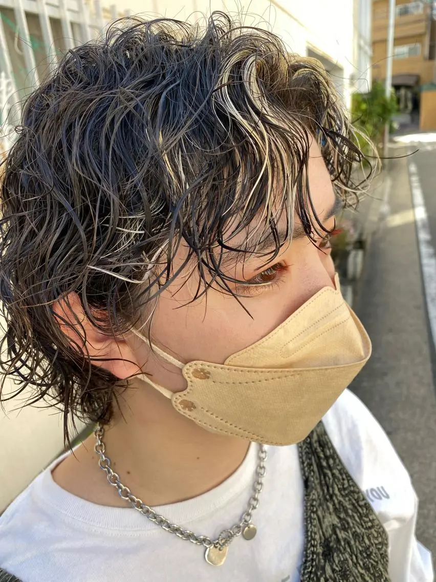 ミディアム カラー パーマ ブリーチカラーが人気 onnuのヘアスタイル