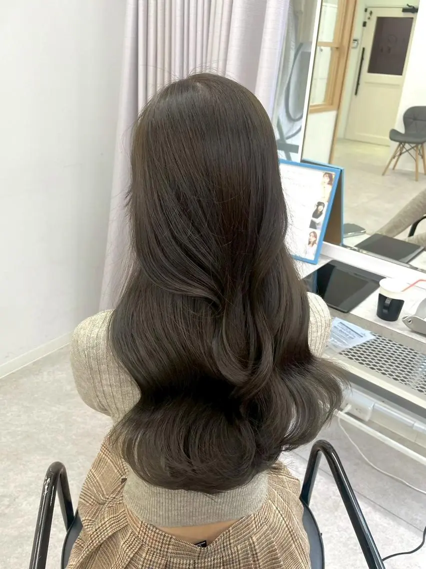 ロング カラー 髪質改善 縮毛矯正 カット ヘアカラー トリートメント ヘッドスパ newi fhami 吉祥寺のヘアスタイル