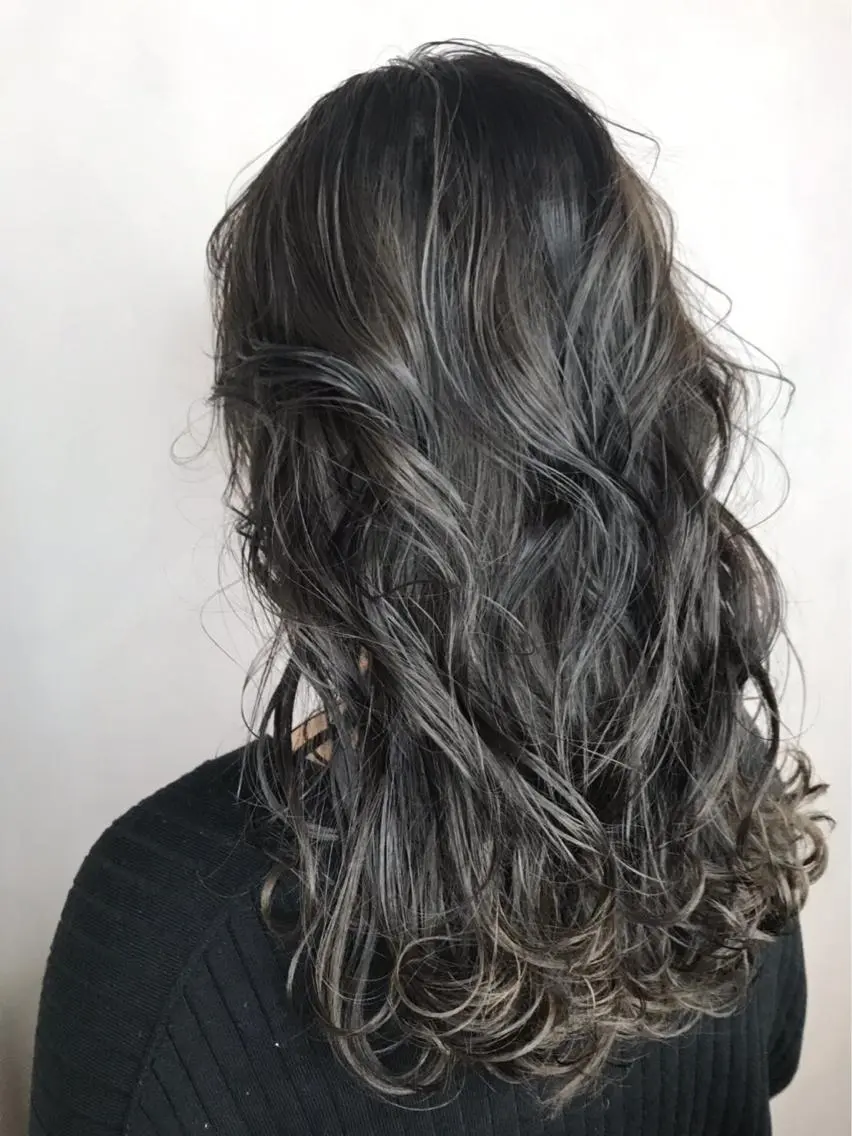 ロング カラー BROCANTE立川 karasawa.nのヘアスタイル
