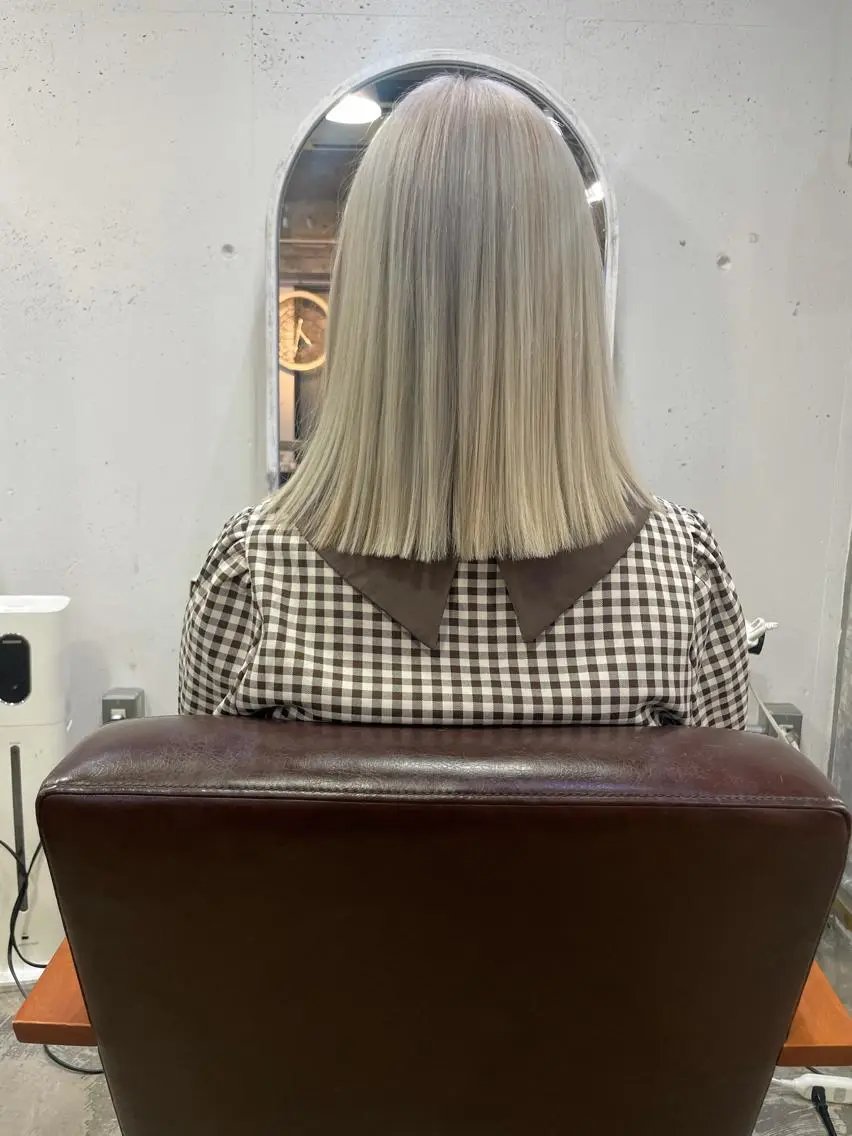 ショート カラー suvvy hairsalonのヘアスタイル