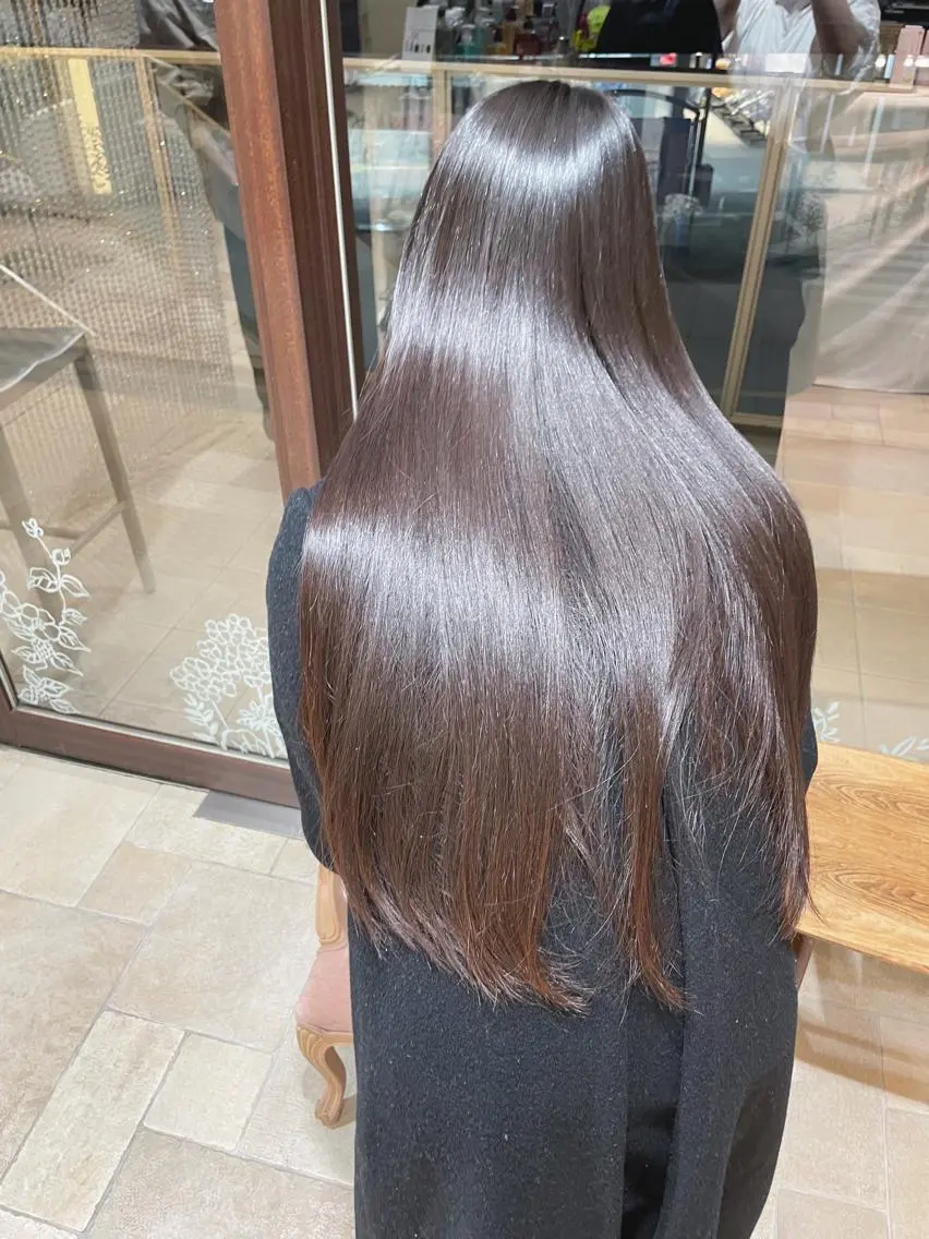 ロング パーマ ストレートパーマ 外山 なつ美のネイルデザイン