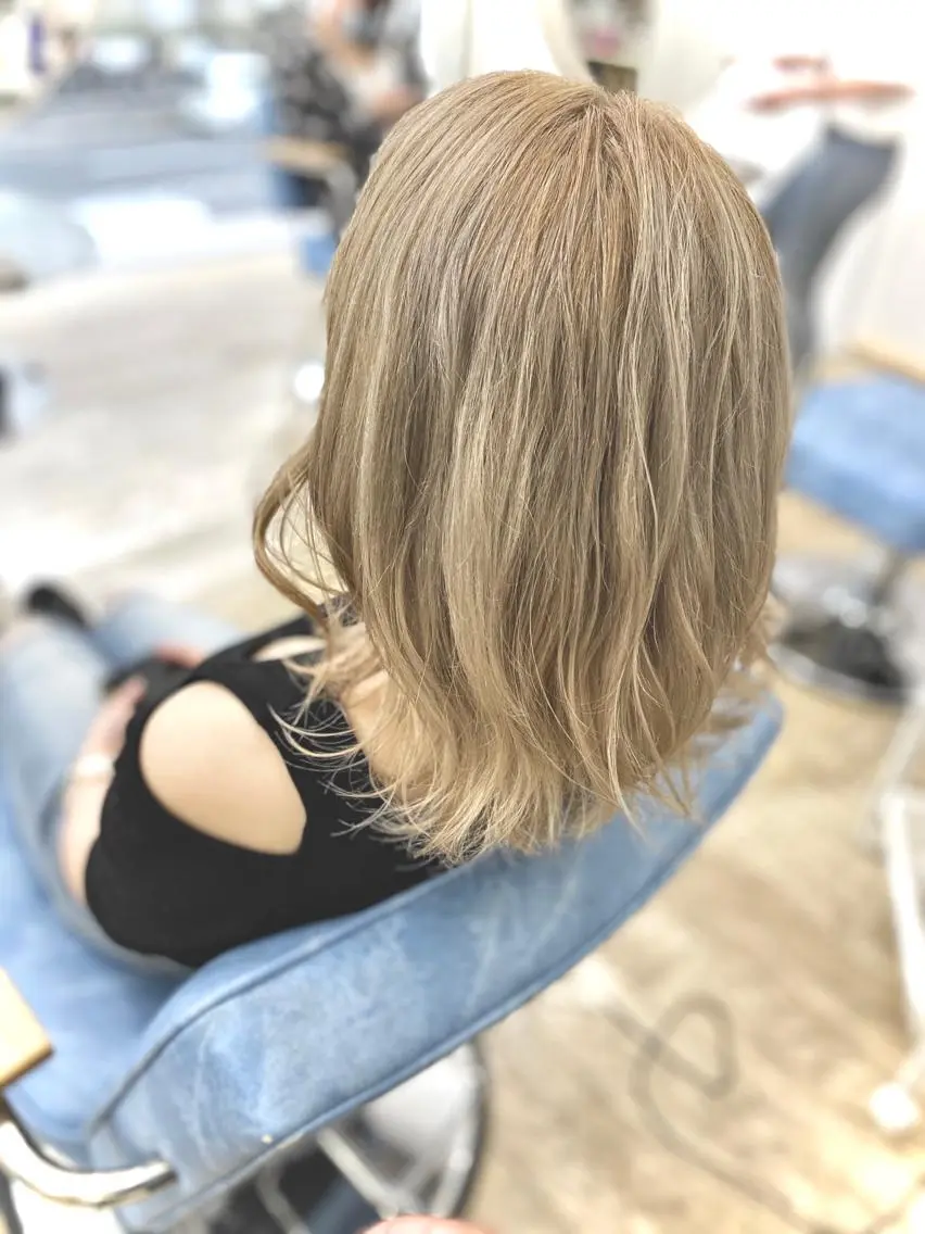ミディアム カラー ヘアアレンジ カット トリートメント 松井 敬太郎のヘアスタイル