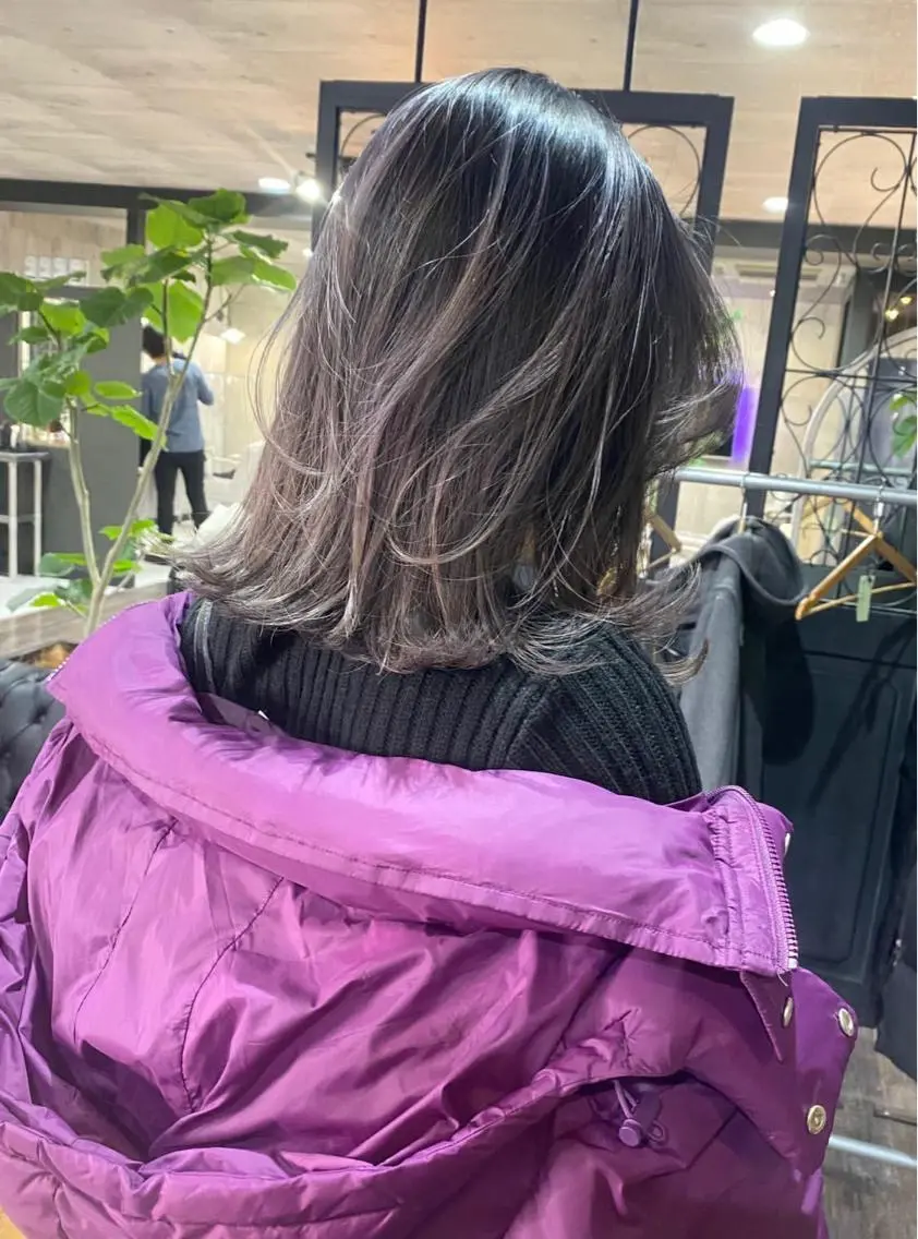 ミディアム レイヤーカット特化 💜SARIのヘアスタイル