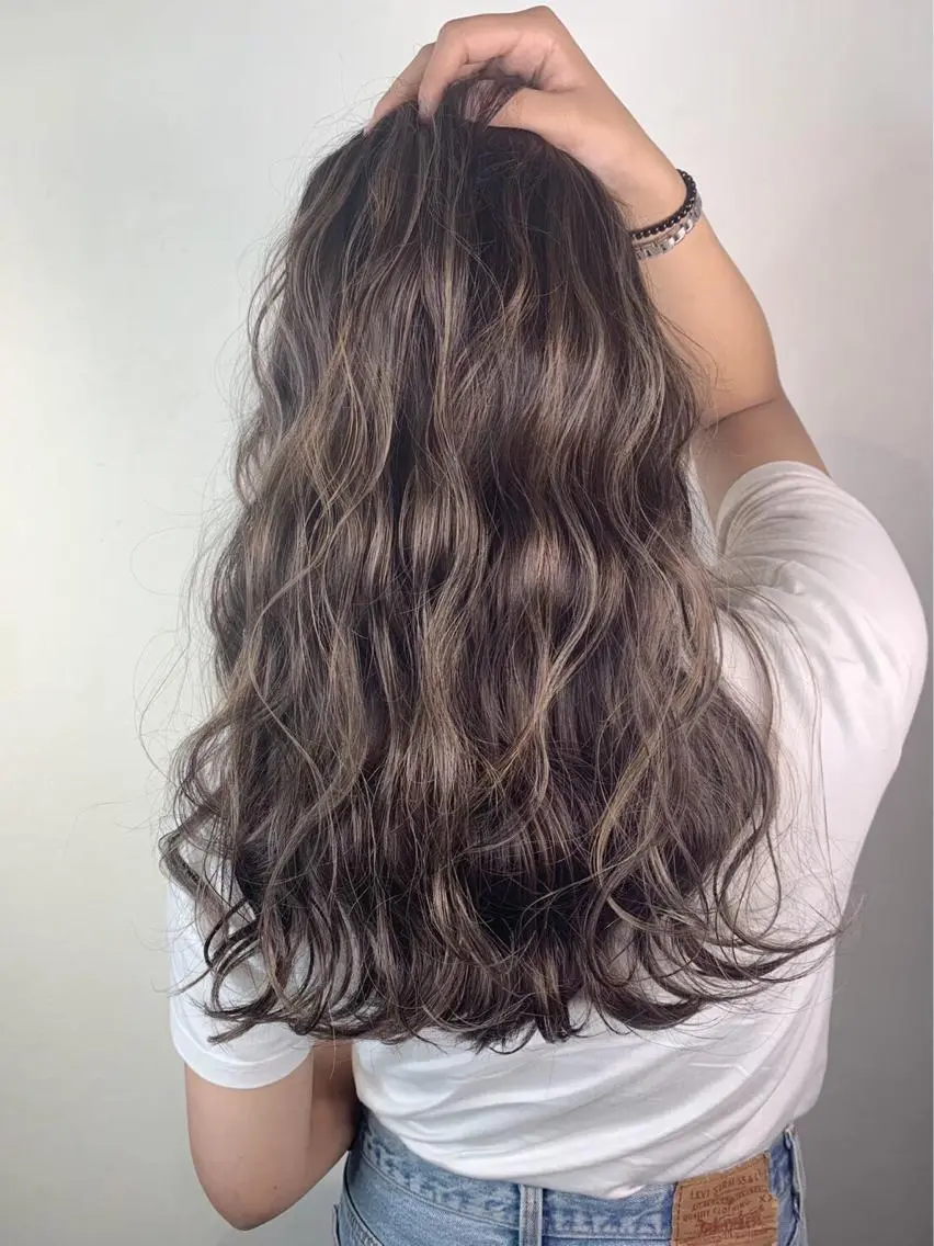 ロング カラー ヘアアレンジ レイヤーカット⭐︎ 韓国ヘア⭐︎YUKAのヘアスタイル