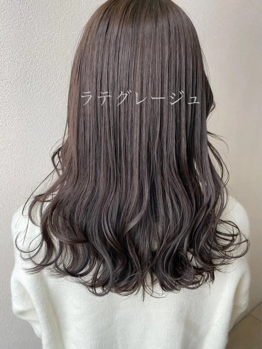 セミロング カラー ヘアカラー 沢田 瞳のヘアスタイル
