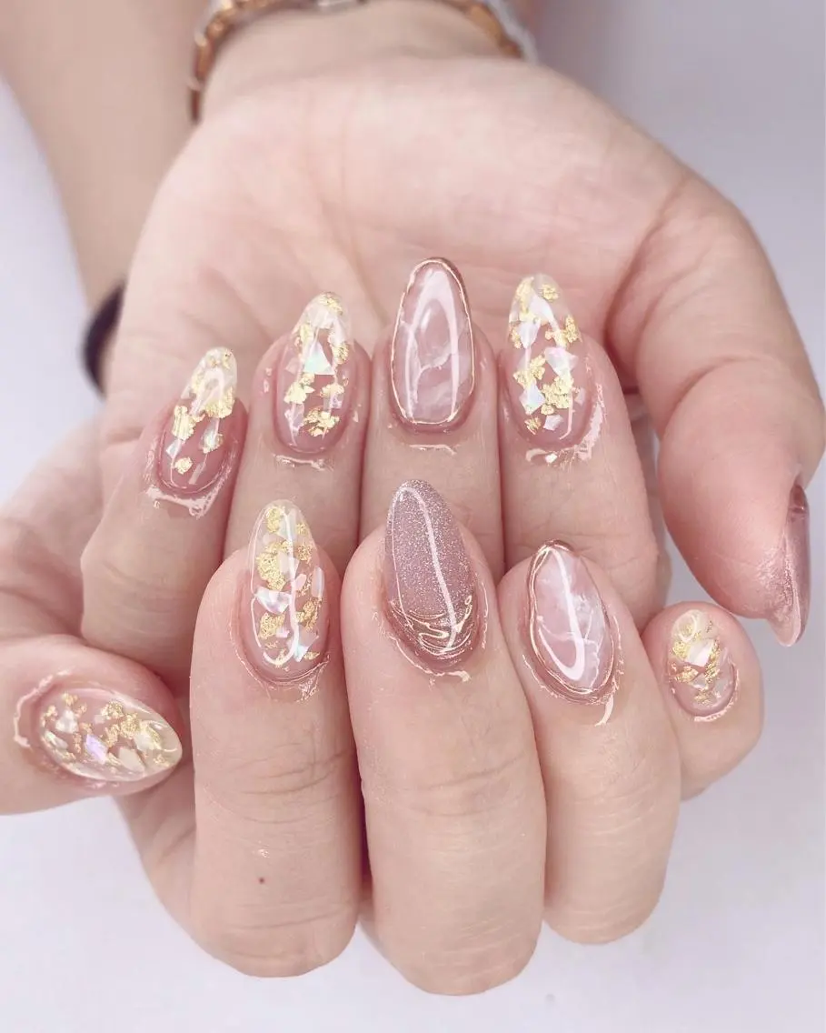 ネイル アートネイル 大理石ネイル(マーブル) ミラーネイル ニュアンスネイル Nail Salon ertiのネイルデザイン